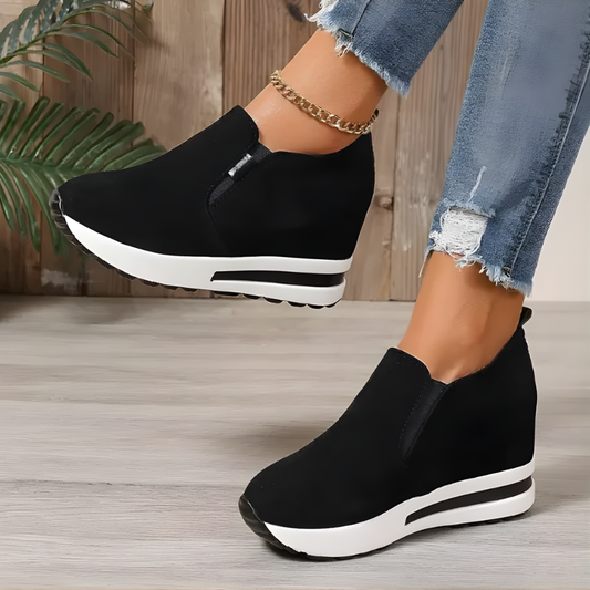 Dámske platformové tenisky s ergonomickou podrážkou