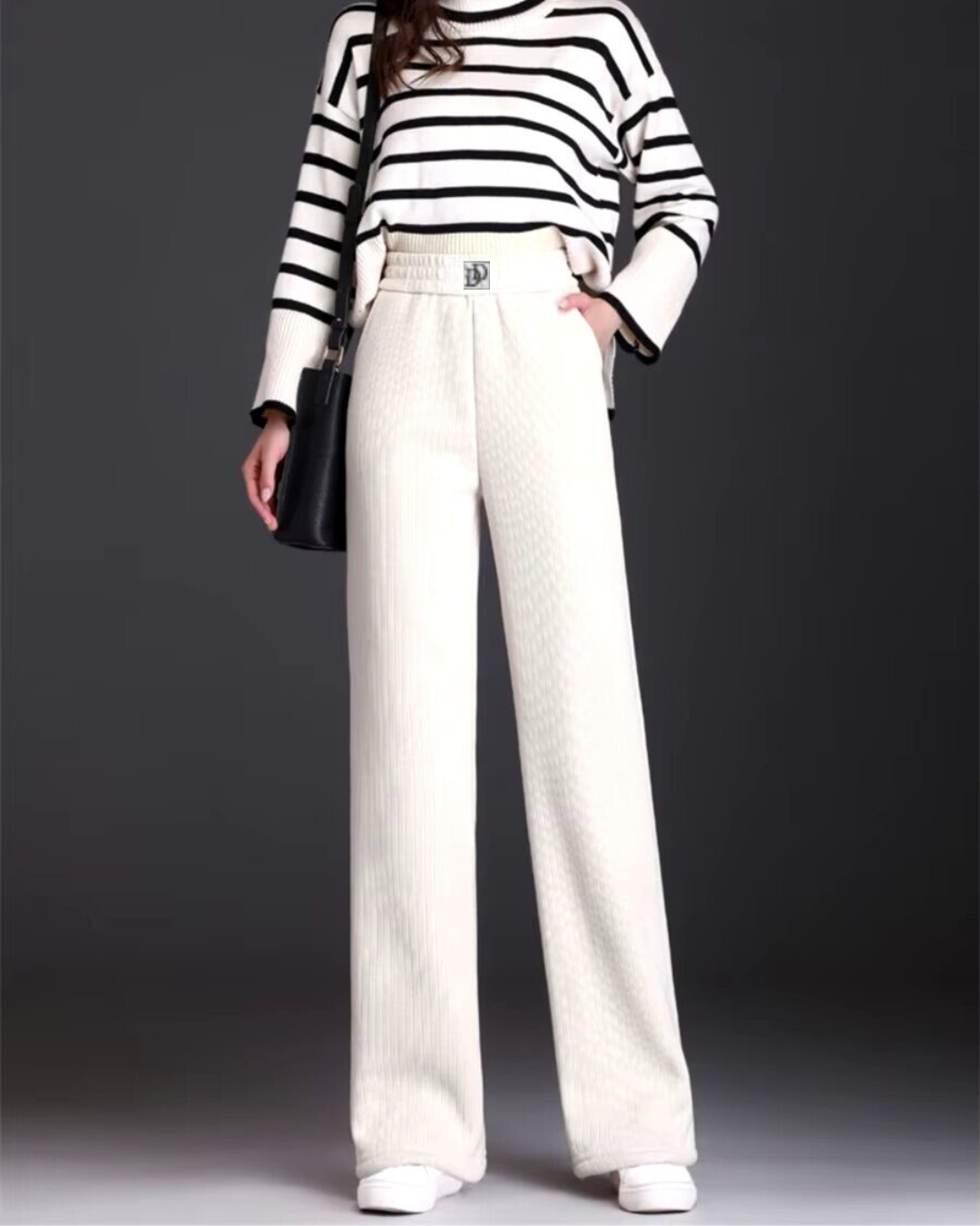 Nohavice s širokými nohavicami fleecovou podšívkou a pruhmi