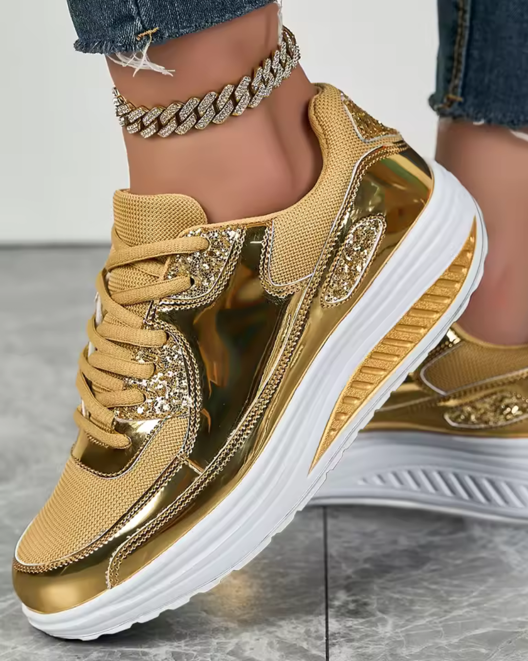 Futuristické tenisky s vysokým dopadom a platformou pre ženy