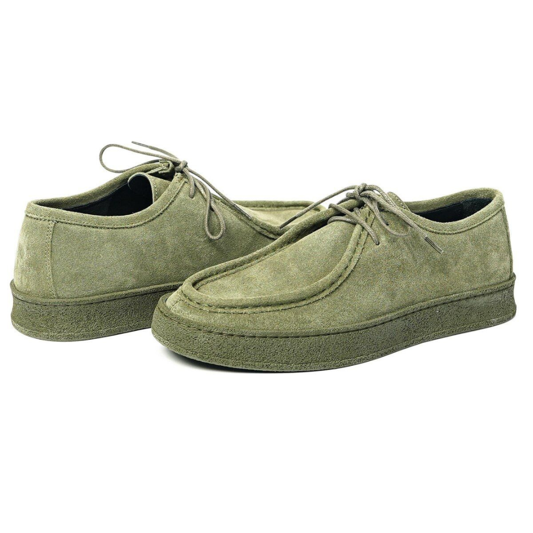 Klasické ručne vyrábané semišové topánky na bežné nosenie