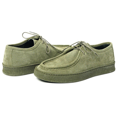 Klasické ručne vyrábané semišové topánky na bežné nosenie