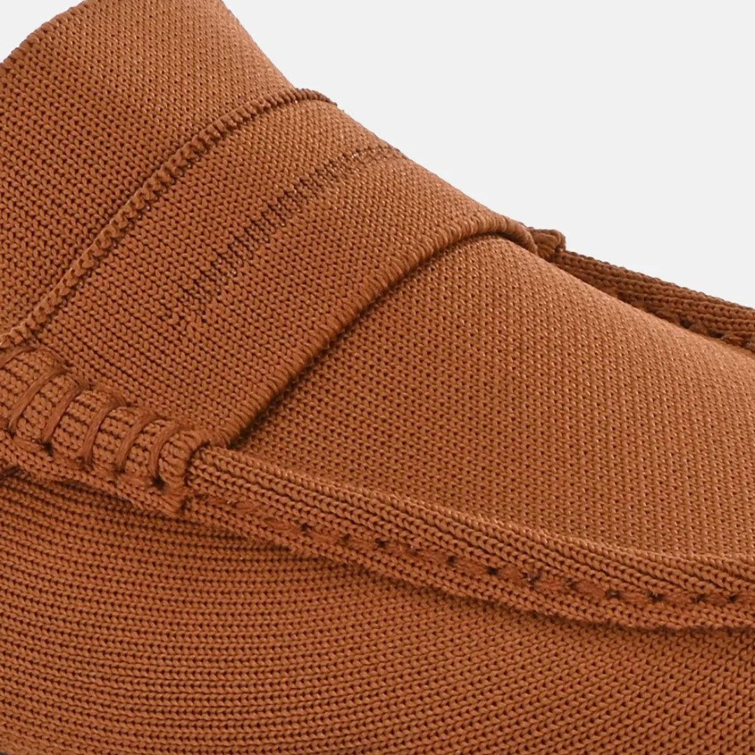 Neformálne mokasíny pre mužov s pohodlným a pružným strihom